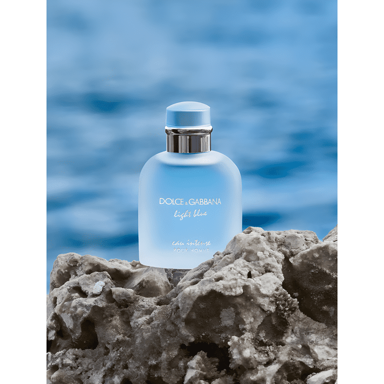 Dolce & Gabbana Light Blue Pour Homme Eau Intense Parfum Spray