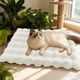 thumbnail image 4 of Cama autocalentable para mascotas | Almohadilla térmica para perros y gatos | Calentador de felpa polar para gatos de interior y exterior | Base antideslizante | 50 x 35 cm, 4 of 5