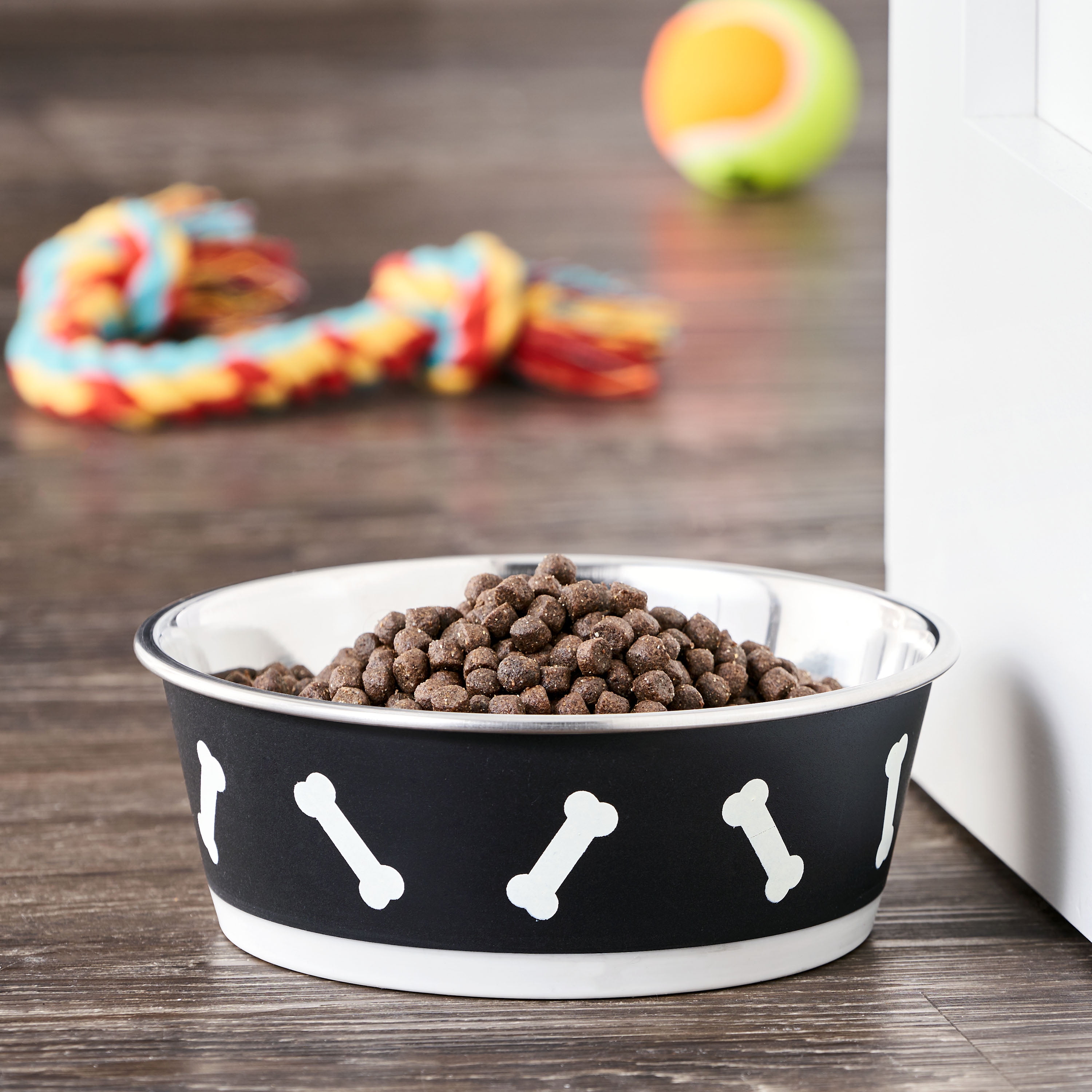 New Age Pet 48-oz Stainless Steel Dog Bowl(s) with Stand (2 Bowls)