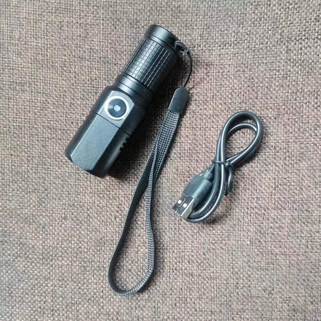Linterna de mano P50 Super brillante mini recargable impermeable (estilo A)