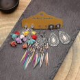 thumbnail image 3 of Pendientes largos de moda estilo bohemio con flores talladas para mujer, joyería étnica, chapado en oro antiguo | Código de modelo 5968 Chapado en oro antiguo, 3 of 5