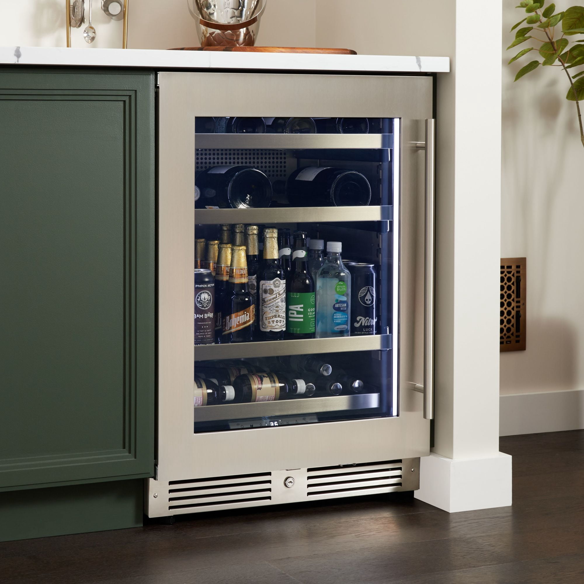 Landmark L3124ui1mglh 24" Wide 16 Bottle And 70 Can Capacity Beverage Cooler - Panel Ready