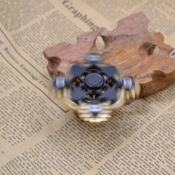 Partheme Novelty Toys 3 Counts Advanced Dearing Turntable Gear Linkage Manual Rotating Fingertip Toy Black Silver