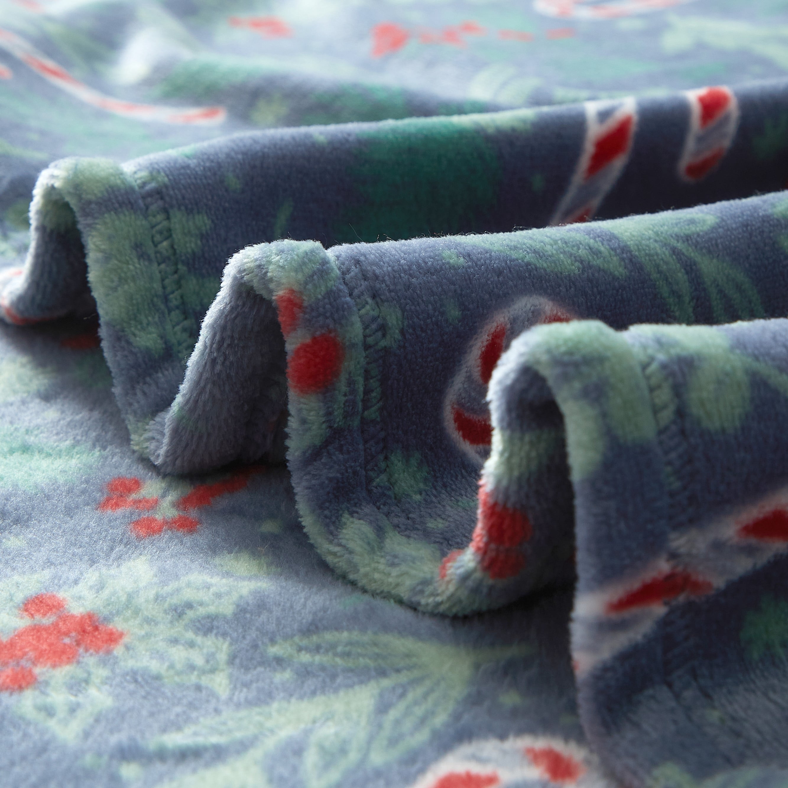 Holiday Time Cozy Christmas Plush Candy Cane Overized Throw Blanket, 50"x70"