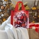 thumbnail image 5 of Adornos navideños, adornos navideños, regalos navideños. Bolso de mano negro navideño, bolsa de compras no tejida, regalo navideño, bolsa de embalaje para regalo. Bolsos no tejidos., 5 of 6