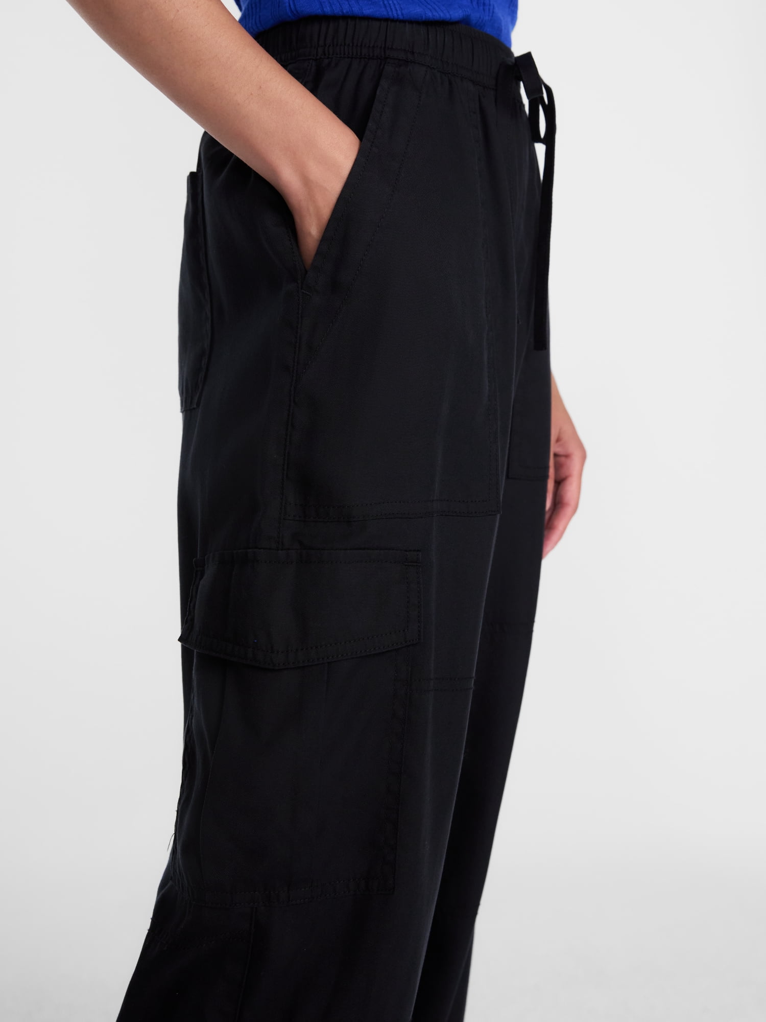 Scenario Women's Soft Fluid Cargo Joggers, 28" Inseam, Sizes XS-XXXL
