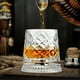 thumbnail image 5 of Vaso de whisky con hilo de cristal | La base giratoria mejora la experiencia visual | Transparente 260ml | Construcción Premium de Cristal | Elegante vajilla de bar para destilados, cócteles, 5 of 6