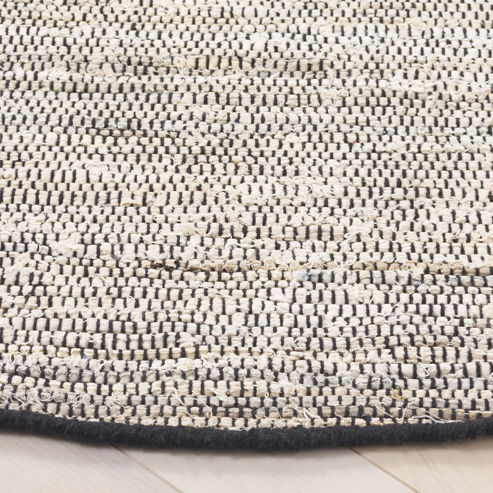 SAFAVIEH Rag Rug Lacework Distressed Area Rug, Ivory/Black, 6' x 6' Round