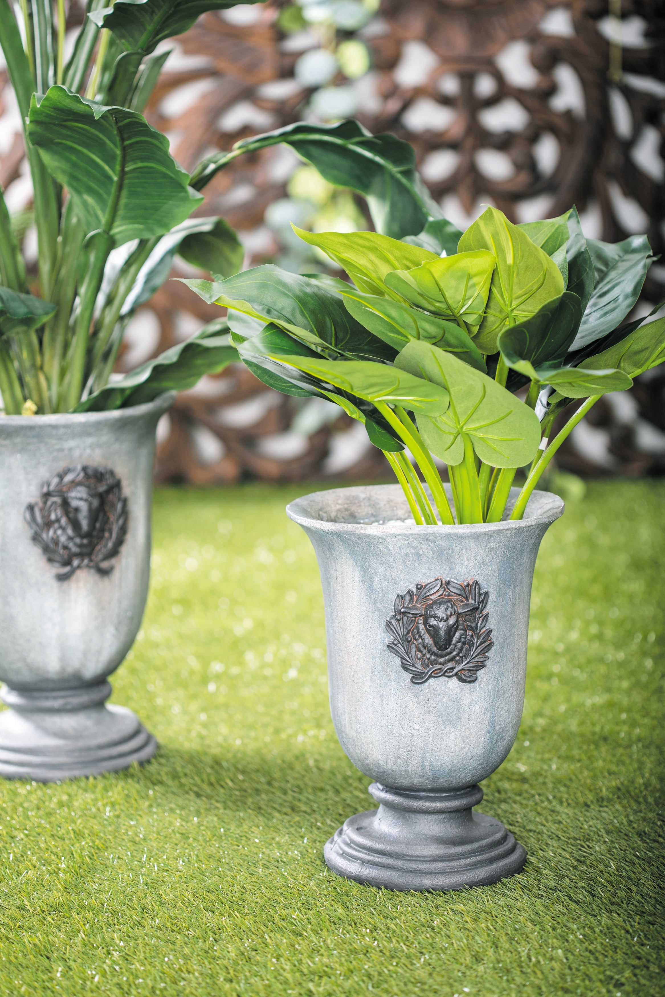 Decmode Textured Gray & Black UrnShaped Tall Outdoor Planter w