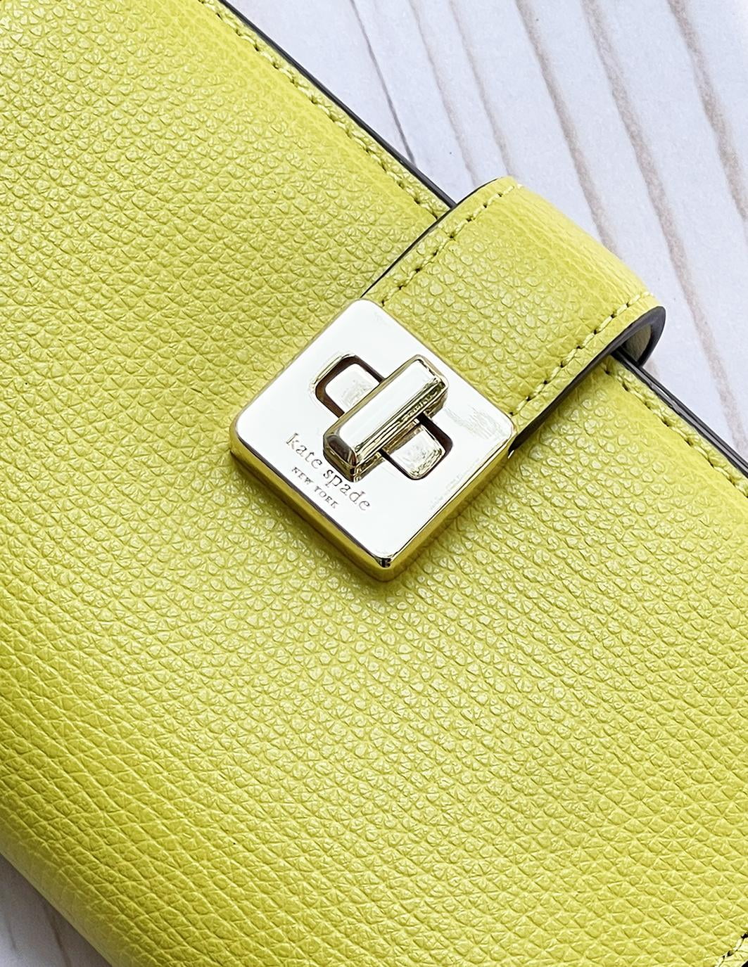 Kate Spade New York Women's Phoebe Refined Grain Leather Medium Wallet (Lime Slice)