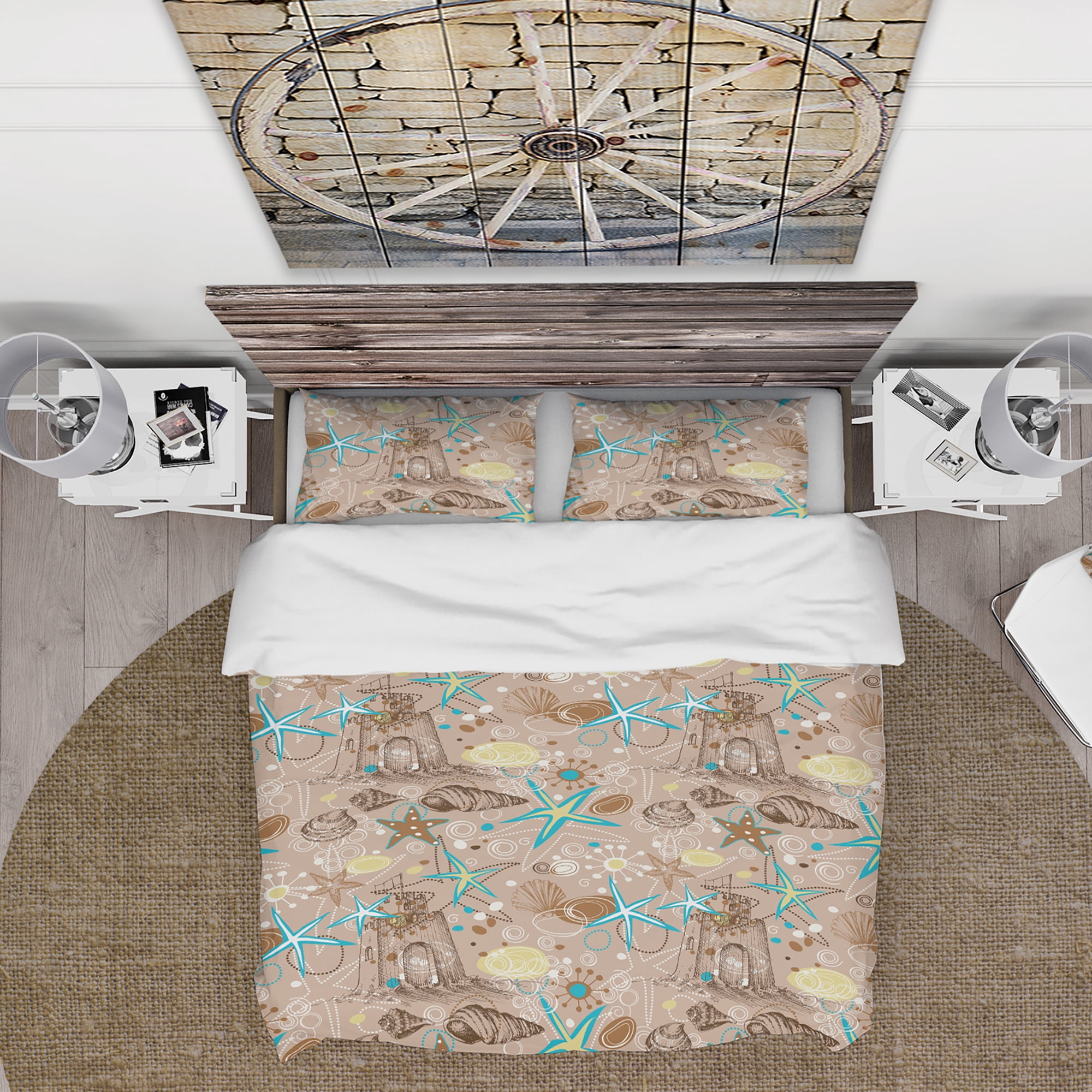Designart 'Beach life atmosphere with shells and sea stars' Coastal Duvet Cover Set