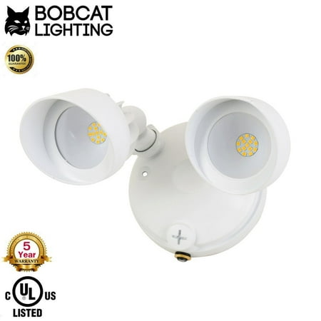 Bobcat Lighting 24 Watt Dawn To Dusk Led Flood Lights Twin Head Bobcat Lighting 24 Watt Dawn To Dusk Led Flood Lights Twin Head Photocell Technology 1900 Lumens 5000k Adjule Outdoor Com