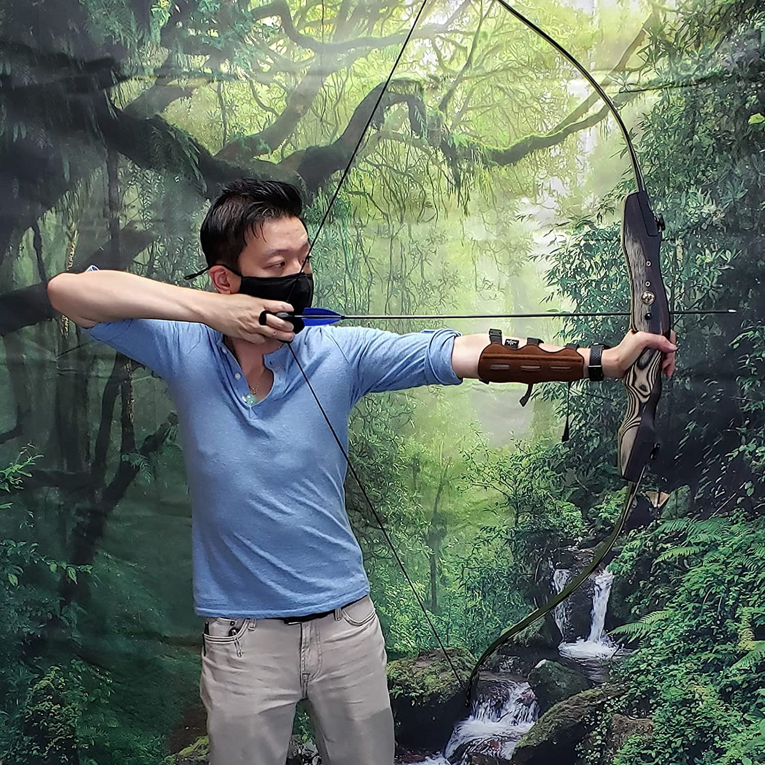 Southland Archery Supply Premier 62" Takedown Recurve Bow Wooden Traditional with Hard Maple Wood Riser and Limb Side Texture + Stringer - FF Compatible - Right Hand - 40lbs.