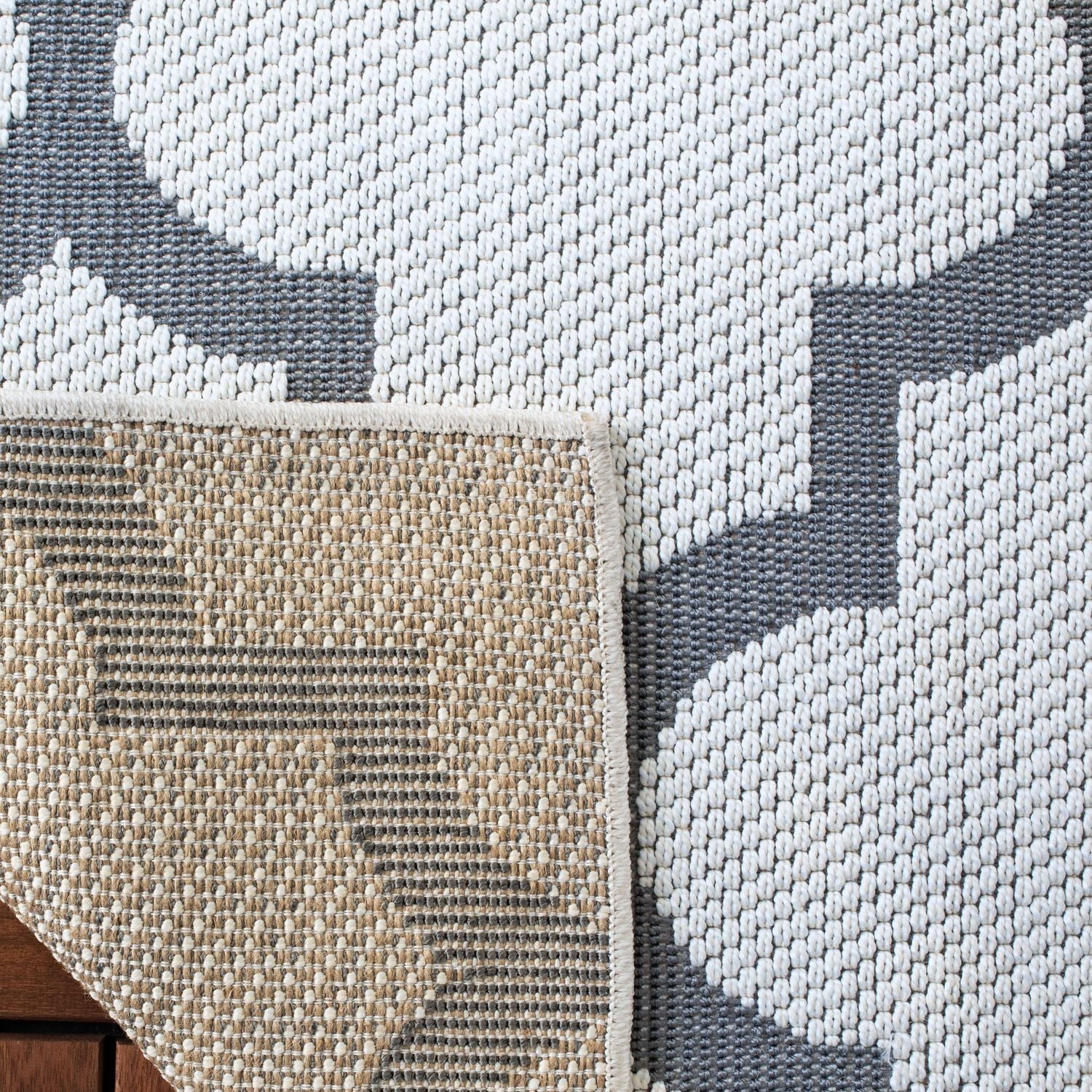 SAFAVIEH Bermuda Sophie Geometric Machine Washable Indoor/Outdoor Area Rug