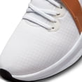 thumbnail image 4 of Tenis Nike Air Max Bella TR5 para Mujer DD9285-107 Blanco 23.5, 4 of 8