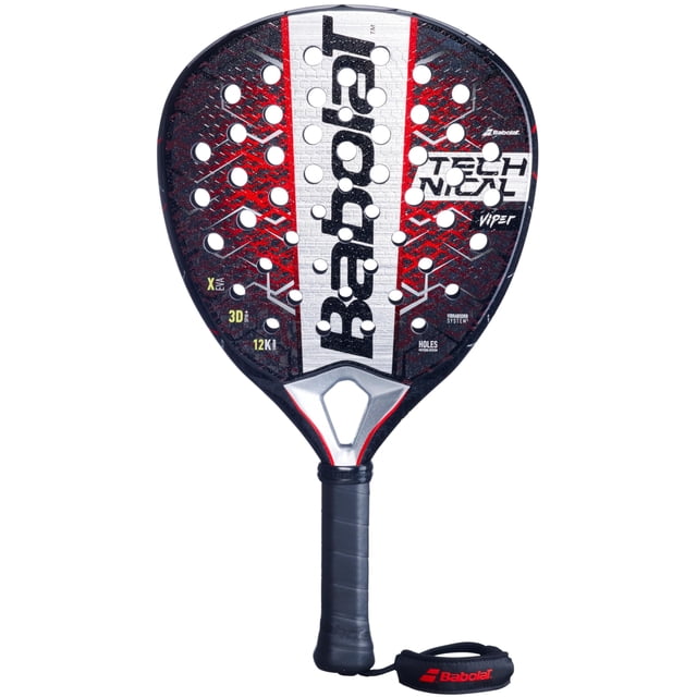 paleta de pádel babolat technical viper 2.5 carbon Pala de cabeza diamante para juego agresivo, vista frontal centrada con superficie negro y rojo y franja blanca y logo Babolat, textura 3D Spin+ y patrón de agujeros HPS visibles, cara y marco en carbono 12K, empuñadura Syntec Pro negra y Smart Buttcap; adecuada también para sesiones de entrenamiento de potencia.
