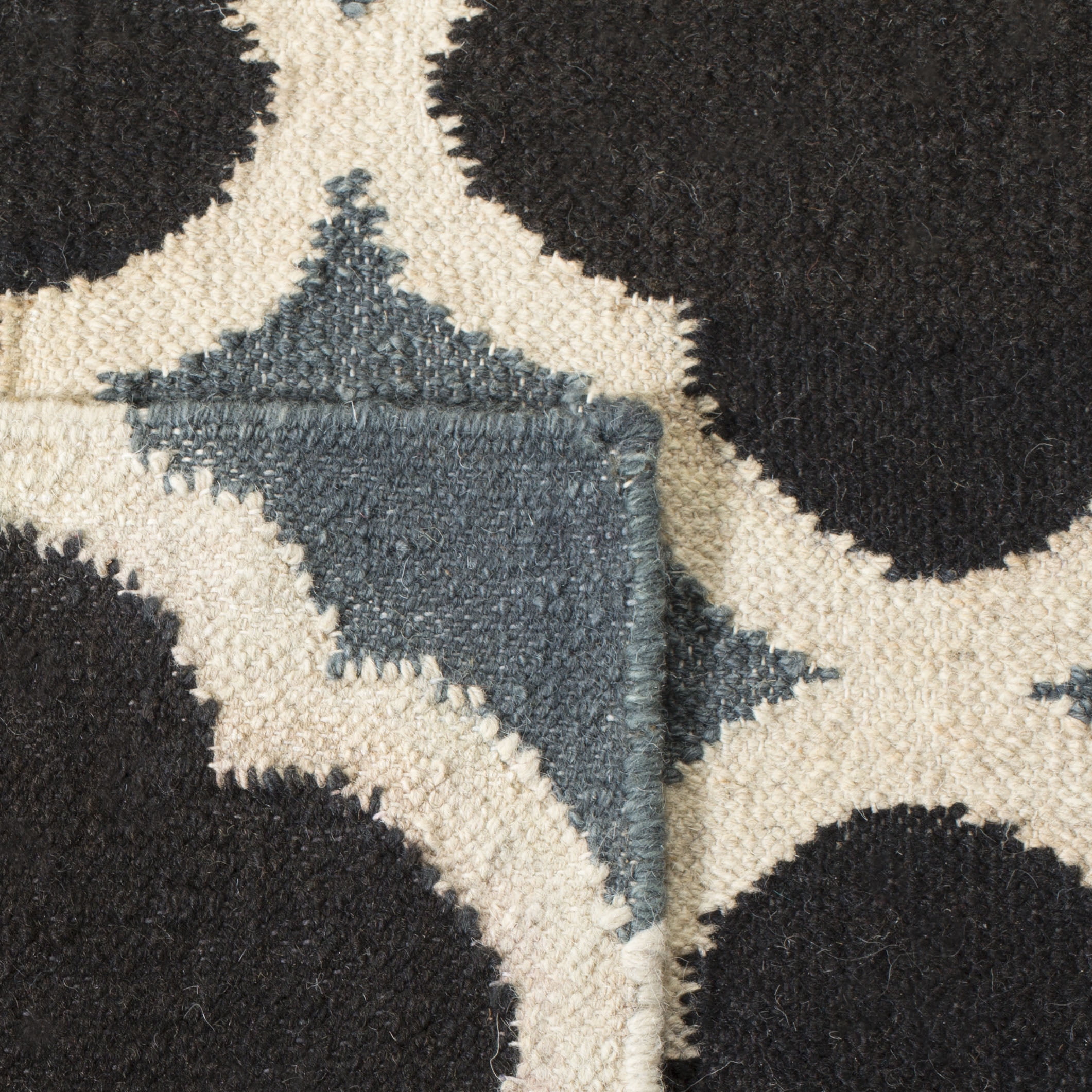 Safavieh Dhurries Caden Geometric Wool Area Rug, Blue/Navy, 6' x 6' Round