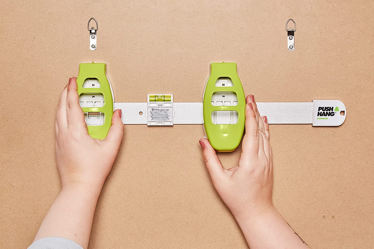HANGMAN Push & Hang Pro Picture Hanging Tool Kit with Nails and Built-in Level