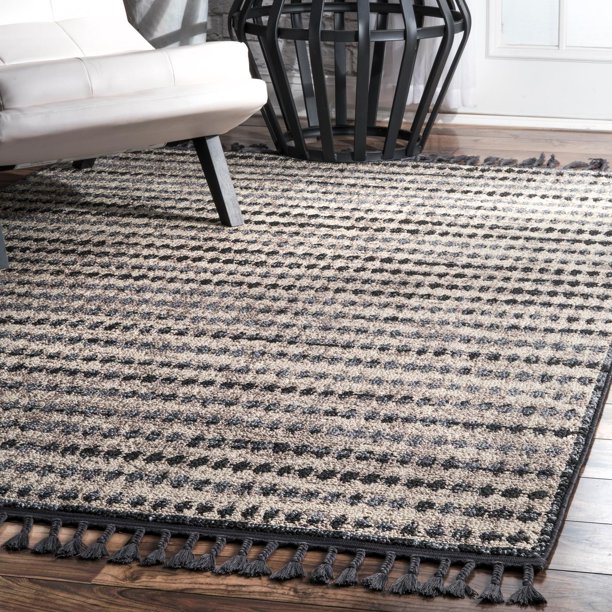nuLOOM Sophia Striped Tassel Rug Area Rug