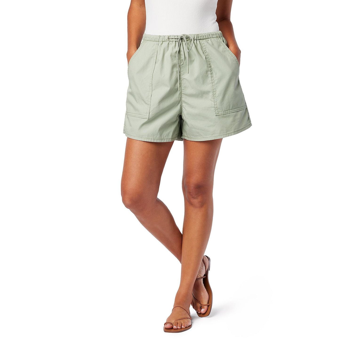 Levi Strauss Signature.™ Women’s Parachute Shorts