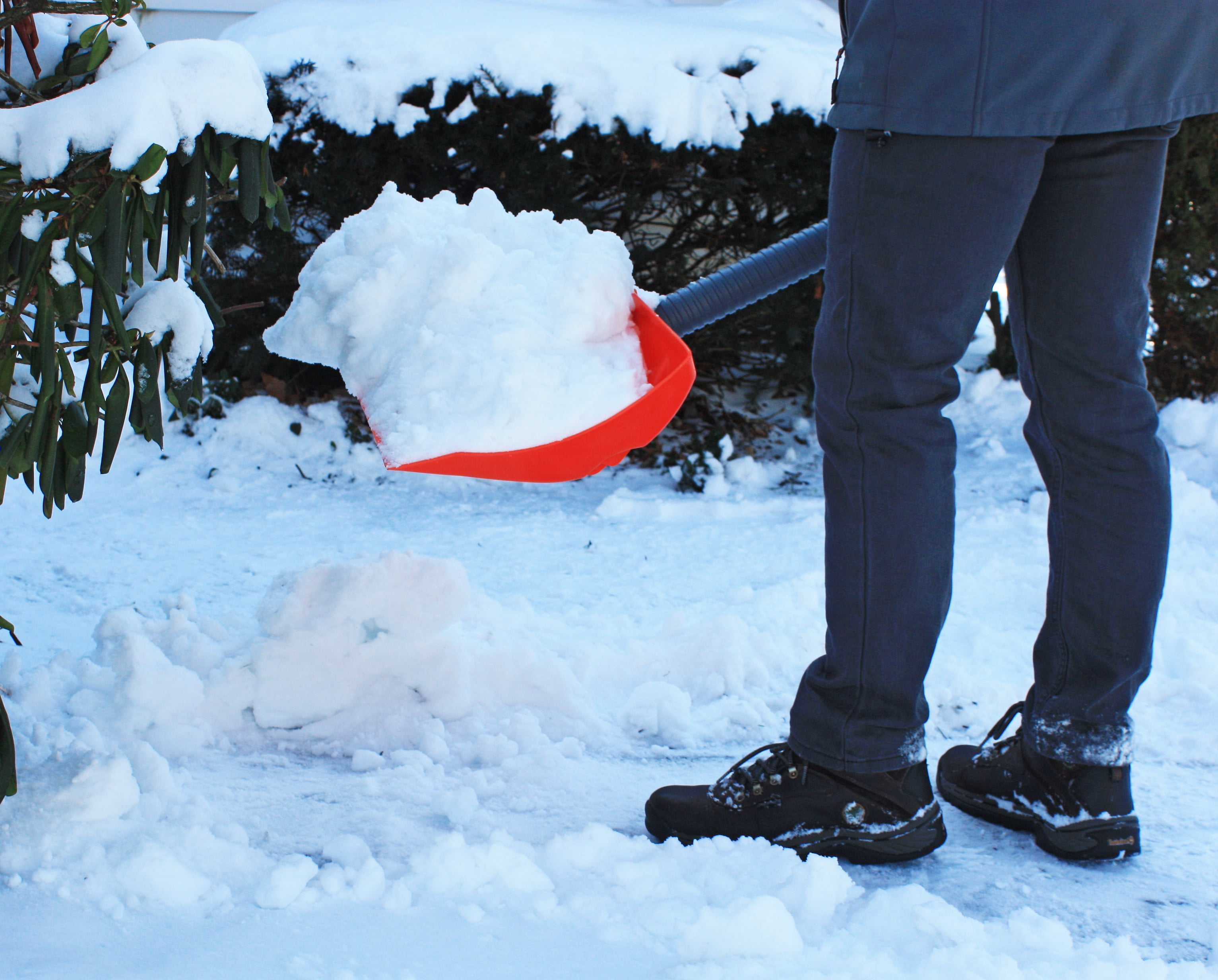 Four quick tips for safe snow shoveling this winter - SFM Mutual
