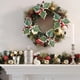 thumbnail image 5 of Set de hojas de acebo con bayas artificiales de Navidad | Ramas decorativas de bayas para centros de mesa de coronas de árboles | Rojo, Oro, Plata | Decoración navideña | 20 Pc | 5,5x5,5 pulgadas, 5 of 6