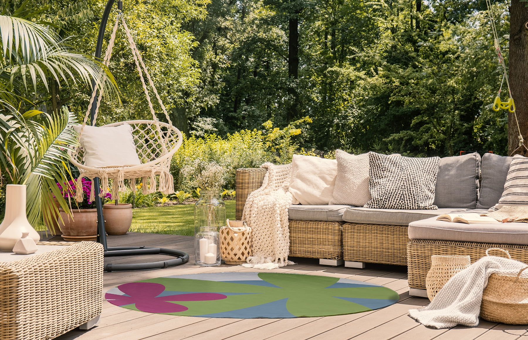 5' Round Simply Daisy Bold Flowers Modern & Contemporary Chenille Area Rug, Apple Green