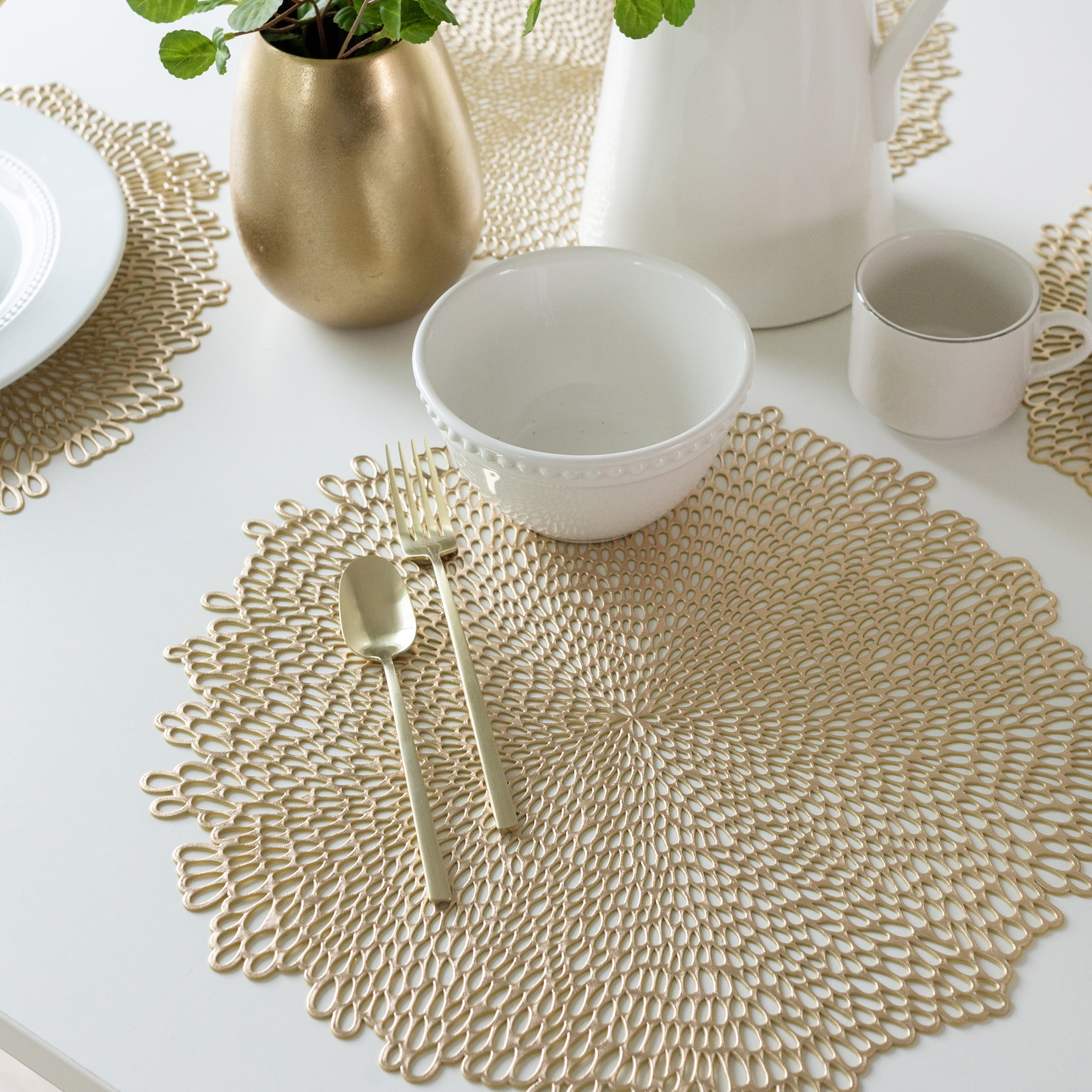 (4 pack) Mainstays Blossom Pressed Vinyl Table Placemat Gold 15.25" x 15.5"