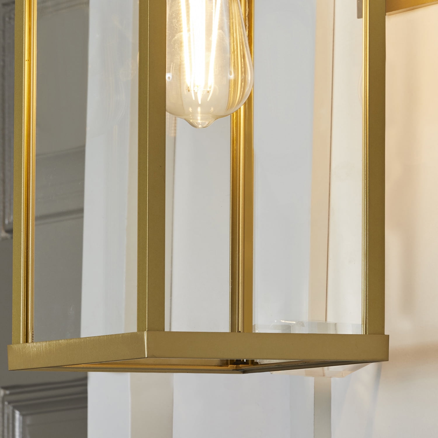 Better Homes & Gardens 15" Classic Outdoor Wall Light, Brass Finish Glass Lens, Corded Electric, ST19 LED bulb