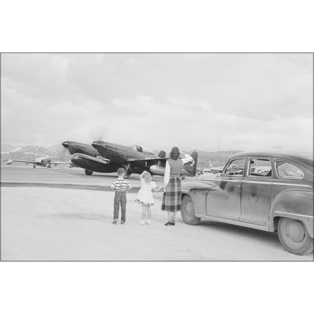 24"x36" Gallery Poster, family waves goodbye F-82 Mustang p-52 korean war 1950