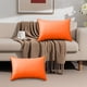 thumbnail image 4 of Funda de almohada rectangular impermeable para exteriores – Protector de cojín moderno y liso para muebles de patio, jardín y piscina., 4 of 6