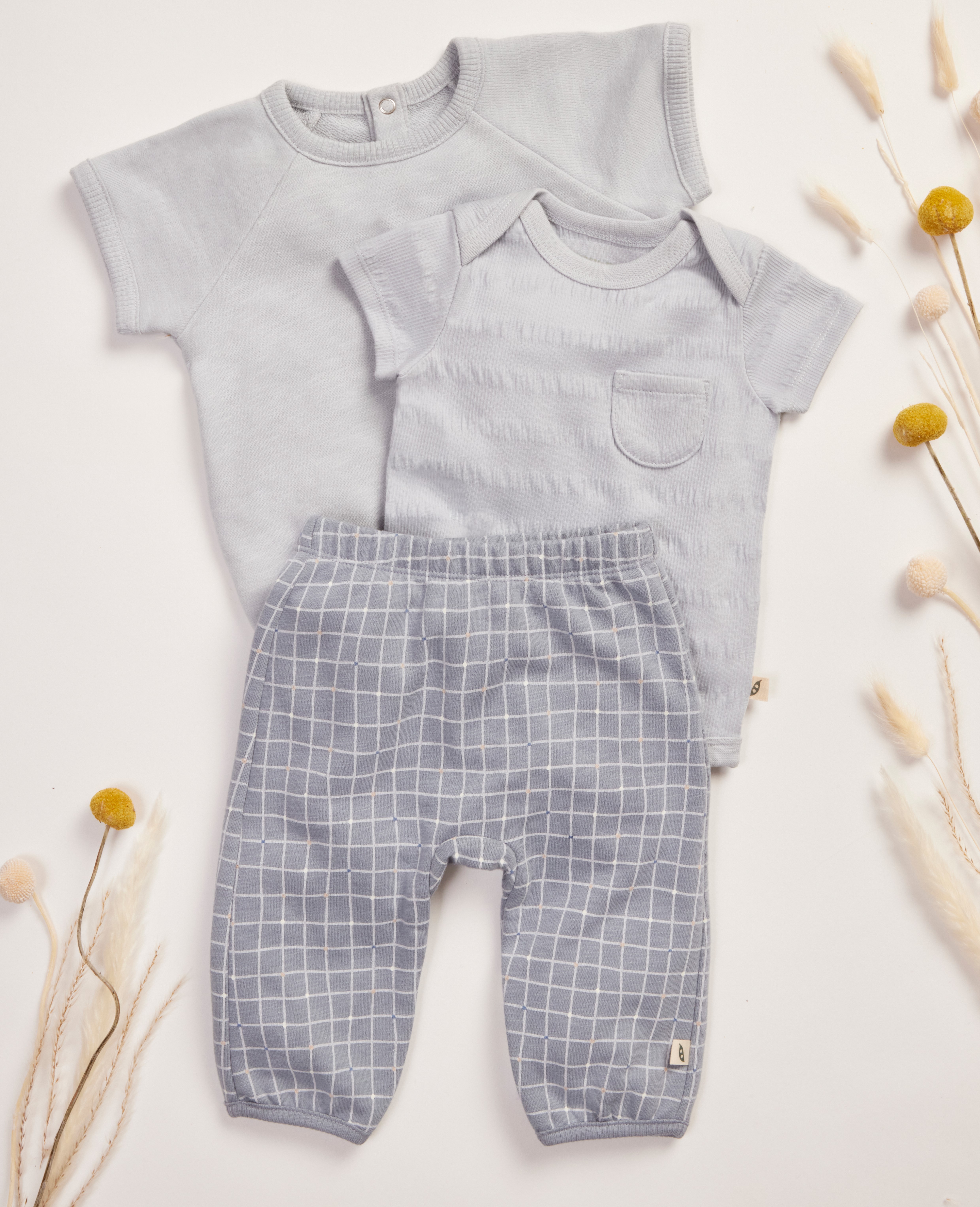 easy-peasy Baby Bodysuits and Jogger Outfit Set, 3-Piece, Sizes 0-24 Months