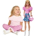 thumbnail image 1 of Muñeca moderna Barbie de 28 pulgadas con ropa y accesorios extraíbles, 1 of 6