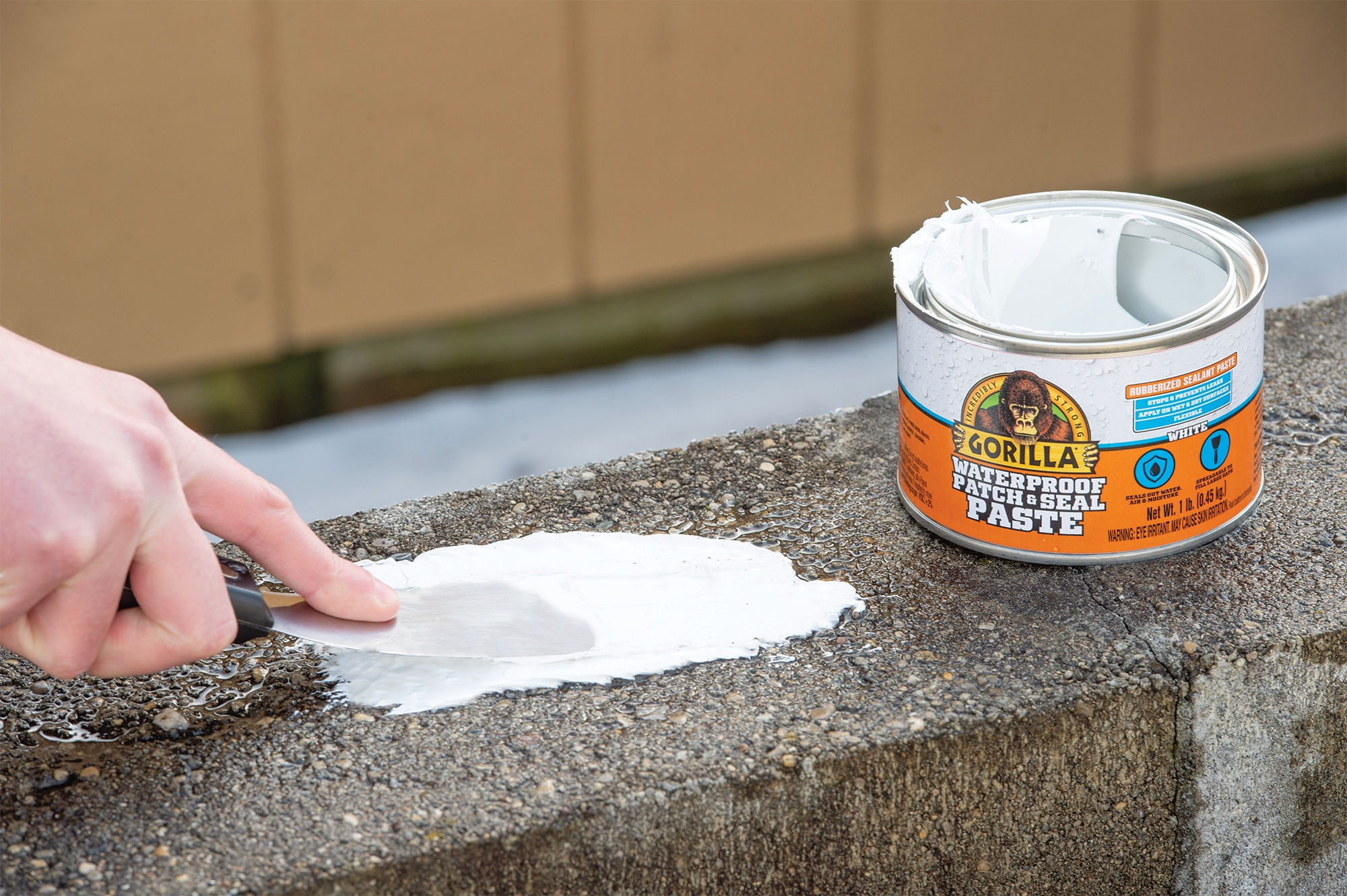Gorilla Waterproof Patch and Seal Paste White Sealant 1 Pound Can