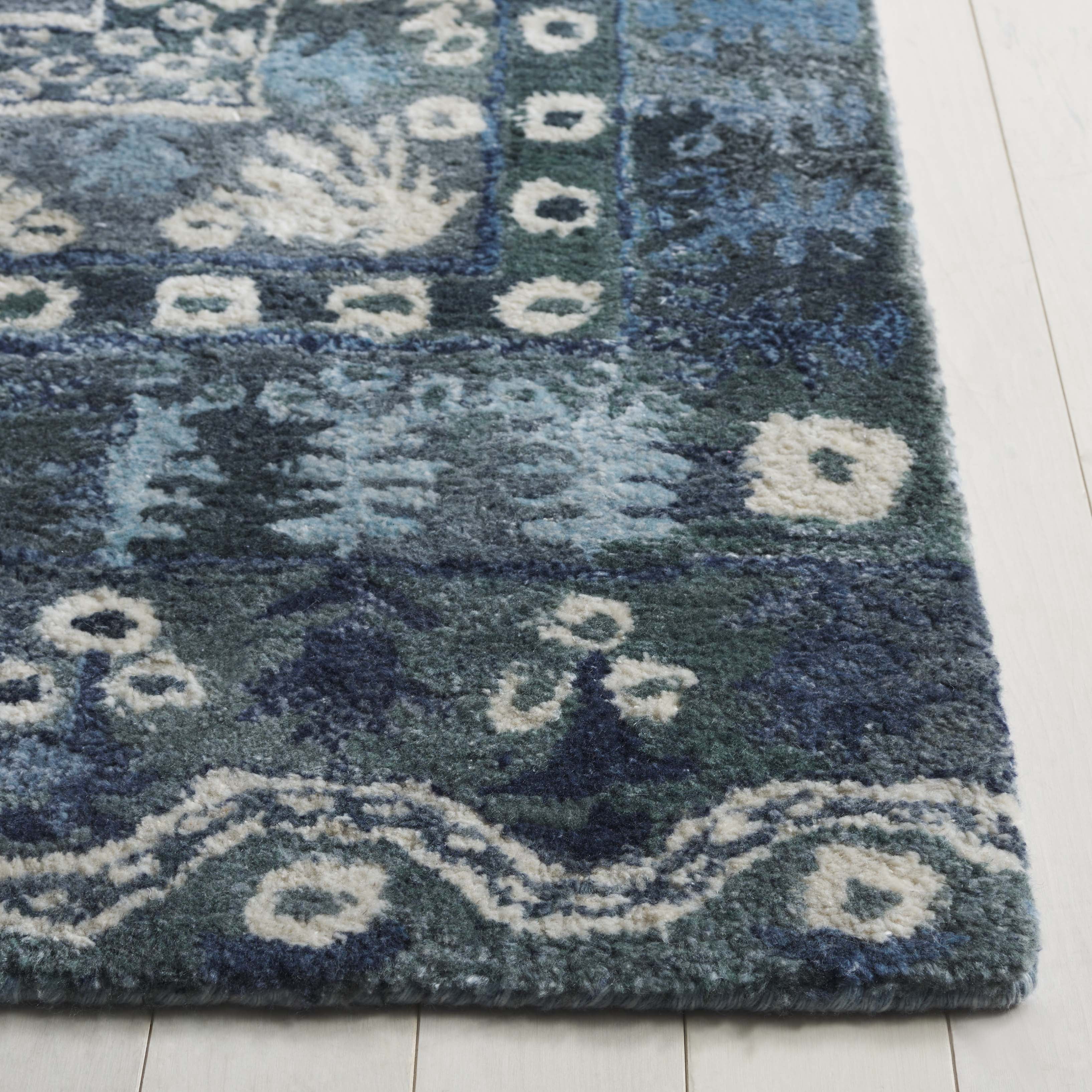 SAFAVIEH Anatolia Lucas Geometric Area Rug, Navy/Beige, 6' x 6' Square