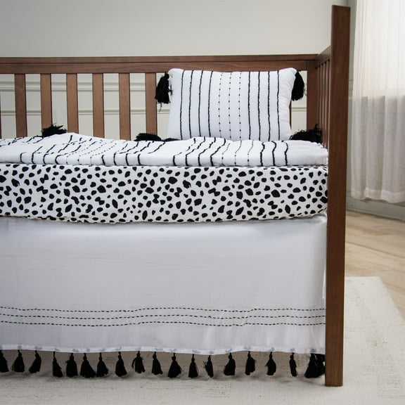 Rizzy Home Rowan 38" X 50" White/Black Striped Cotton/Polyester Toddler Quilt