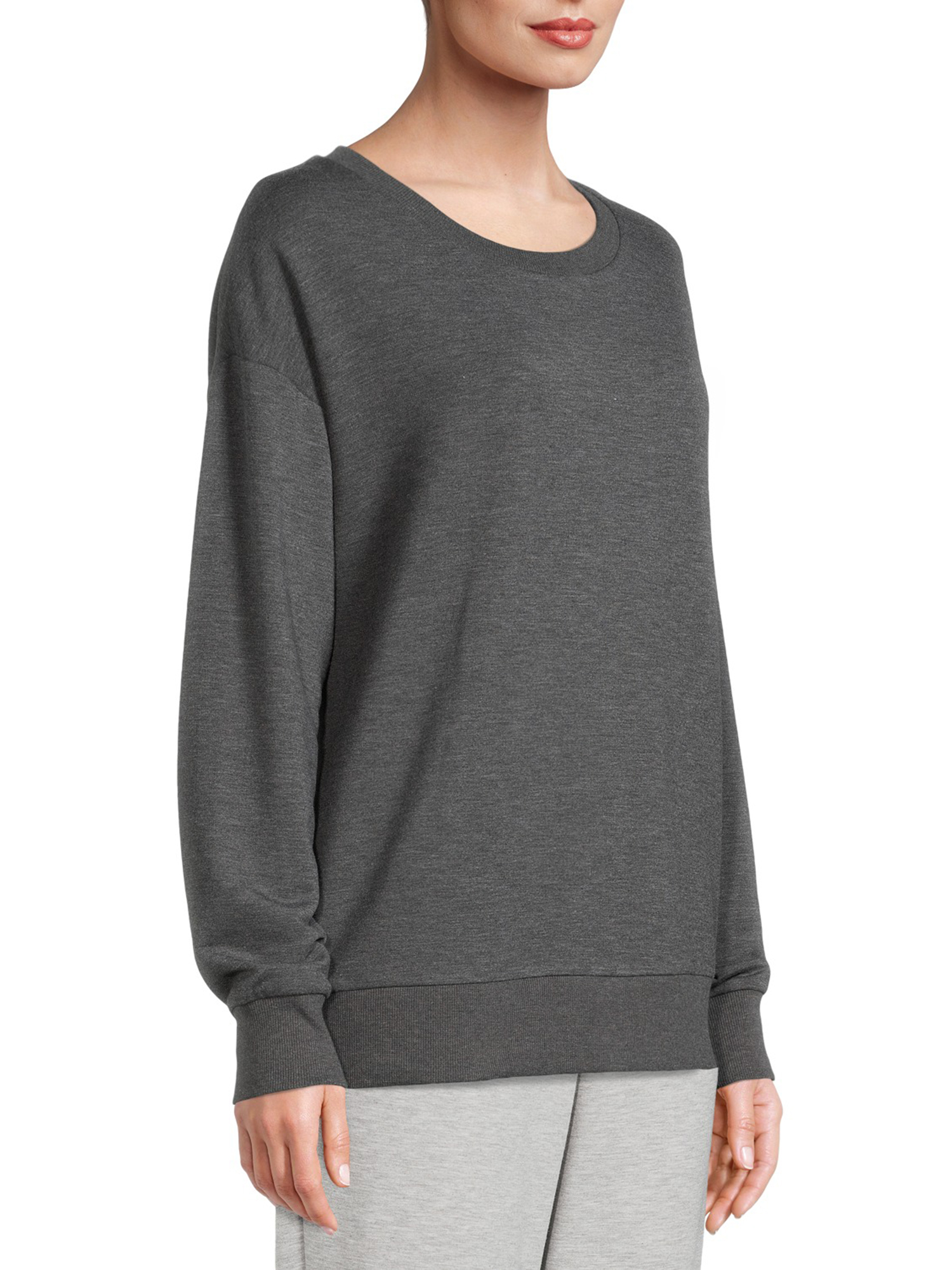 Reebok Long Sleeve Pullover Relaxed Fit Sweatshirt (Women's) 1 Pack - image 5 of 6
