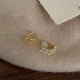 thumbnail image 3 of Pendientes de clip de oreja de perla multicapa, sencillos y combinables, elegantes, coreanos, de alta gama, estilo francés, retro, para mujer, 3 of 6