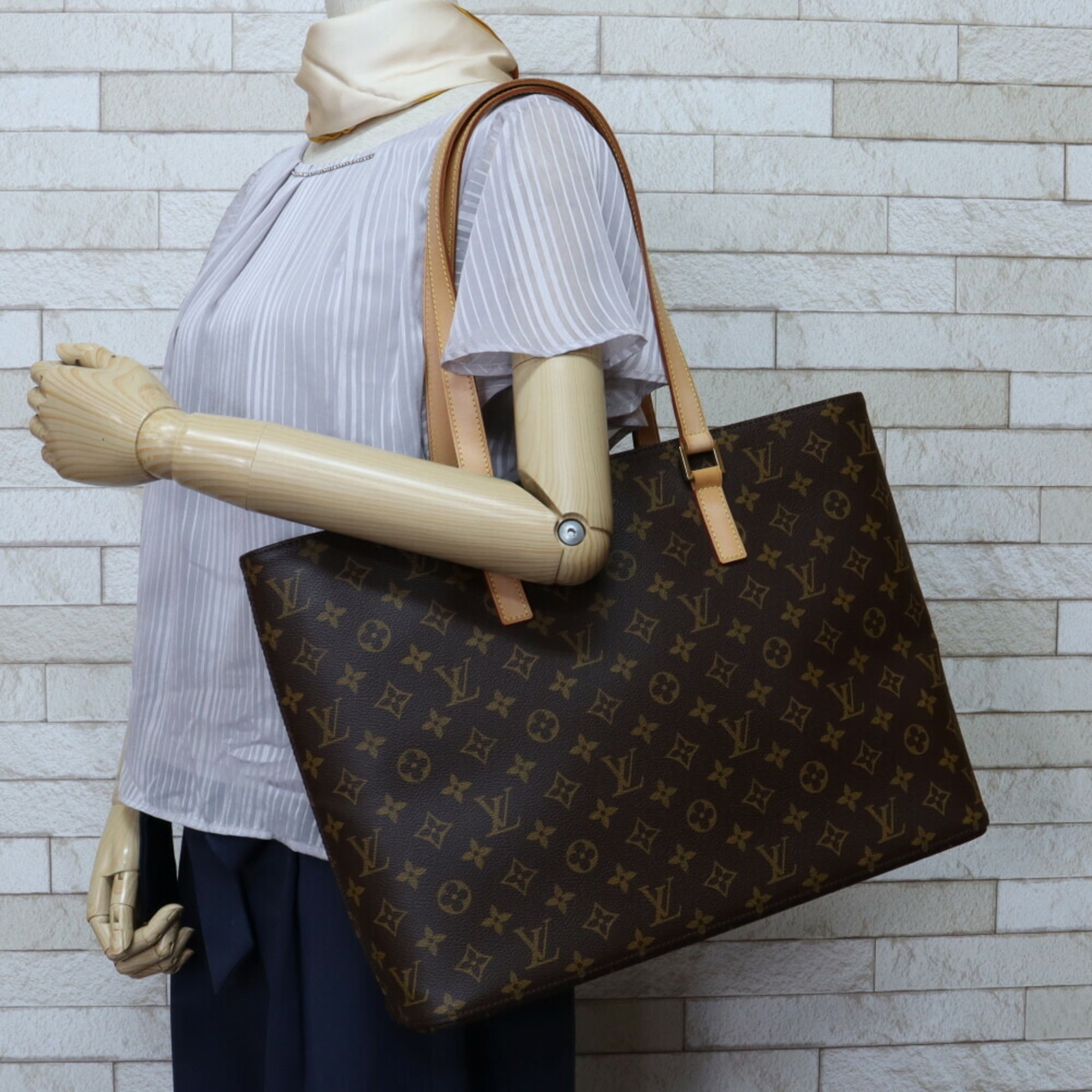 Authenticated Used LOUIS VUITTON Louis Vuitton Tote Bag Monogram Luco  M51155 Brown Women's Men's Canvas 