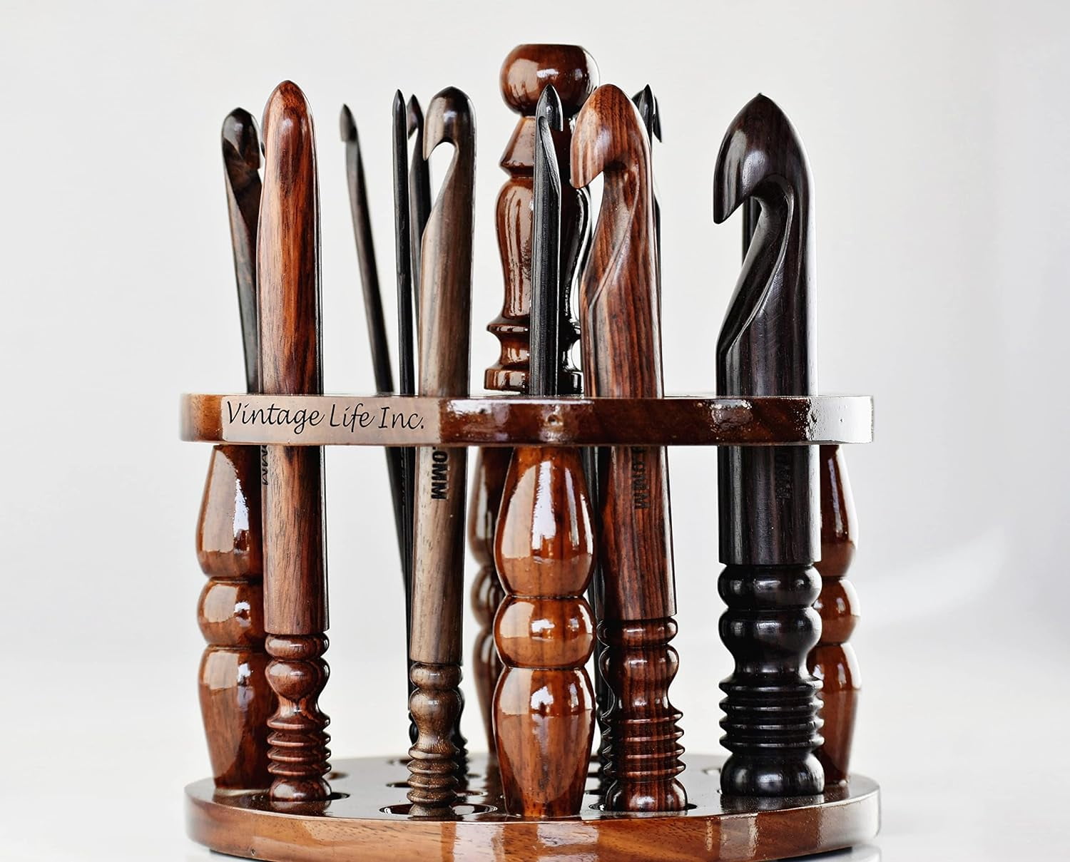 DnU Avenue Rosewood Set of 15 Ergonomic Crochet Hooks 3.5 MM to 25 MM, Wooden Yarn Crochet Hooks for Arthritic Hands, Knitting & Crochet Hook, Soft Grip, Wood Finish, Brown (Hooks with Stand)