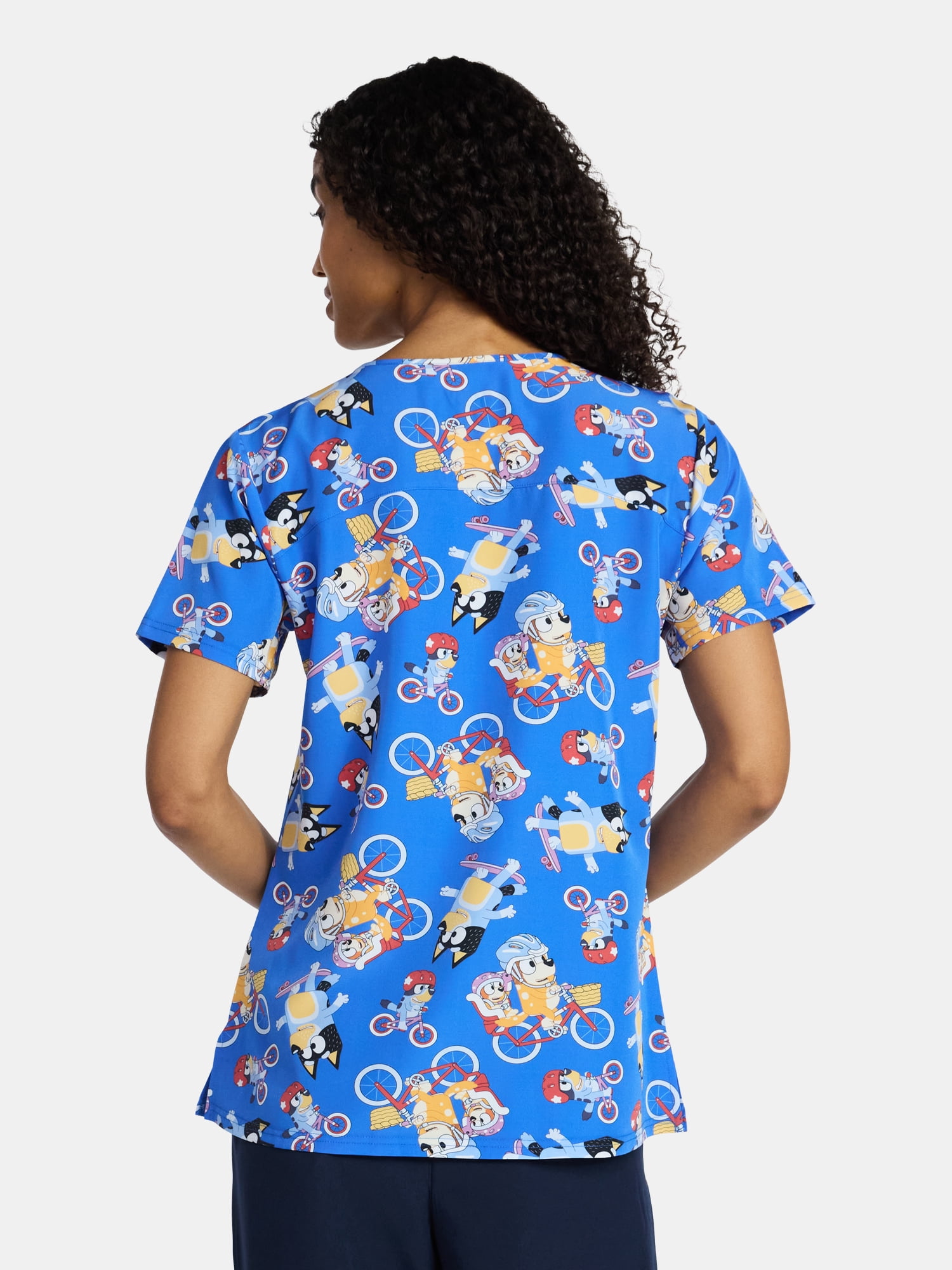 Bluey Women's Graphic Scrub Top, Sizes S-3XL