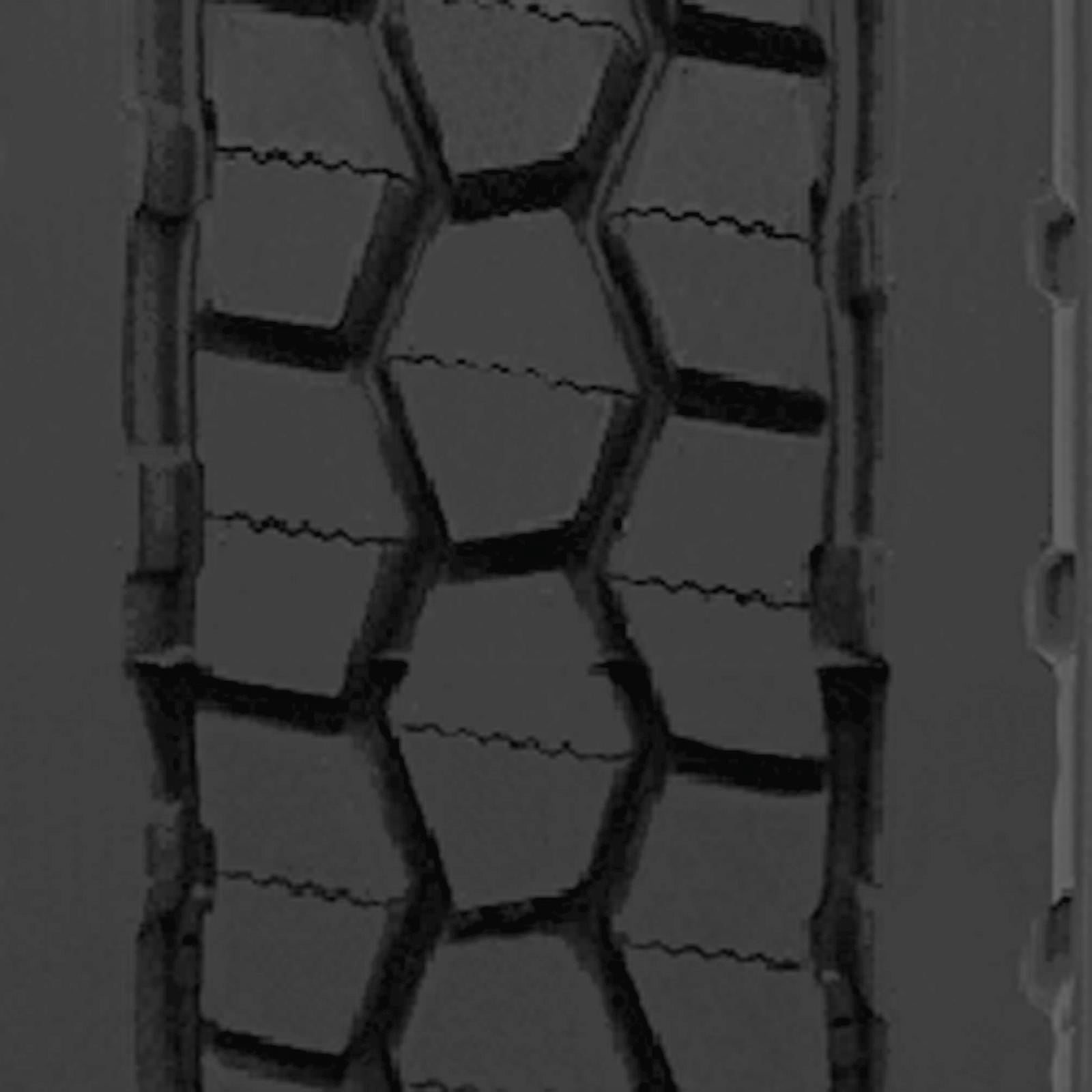 Hankook DL11 11R24.5 H/16PLY Commercial Tire