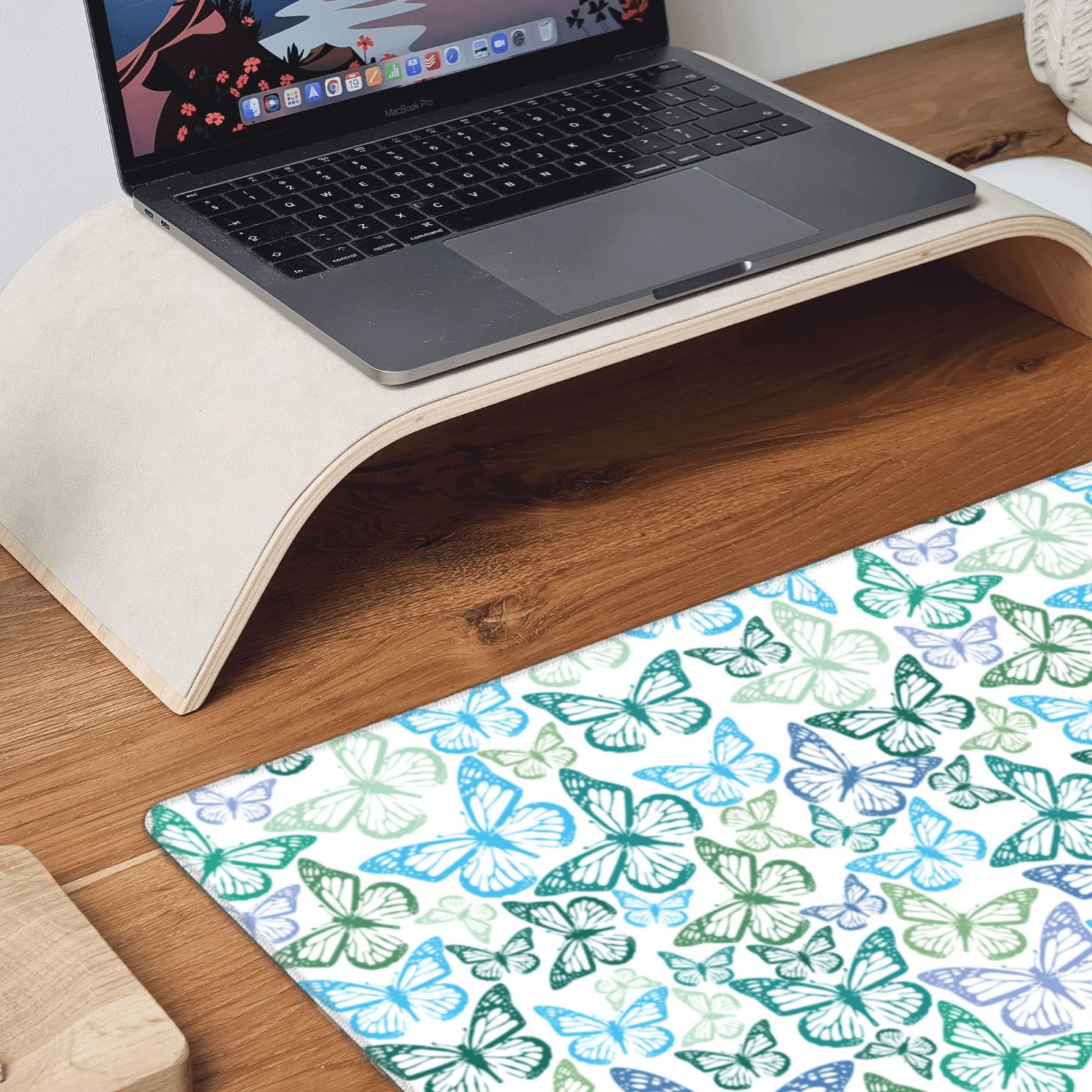 Naloa Butterflies Gaming Mouse Pad Large Mouse Mat Long Extended Desk Pad Non-Slip Rubber Mice Pads Stitched Edges Thin Pad (16x29.5 Inch)