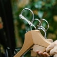 thumbnail image 1 of unbranded 100Ud Clips Para Colgar Ropa Antiviento Con Agujeros Adaptables Y Material Flexible, 1 of 8