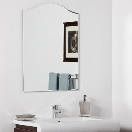 Decor Wonderland Amelia Modern Wall Mirror