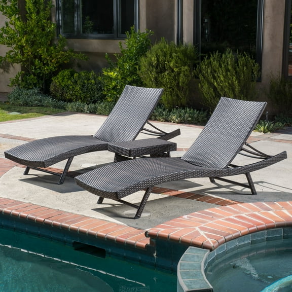 Linden WICKER CHAISE LOUNGER SET