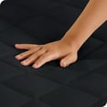 thumbnail image 4 of Bare Home Protège-Matelas Matelassé - Surmatelas Rafraîchissant - Housse Ajustée à Poche Profonde - Lit Simple, Noir, 4 of 7