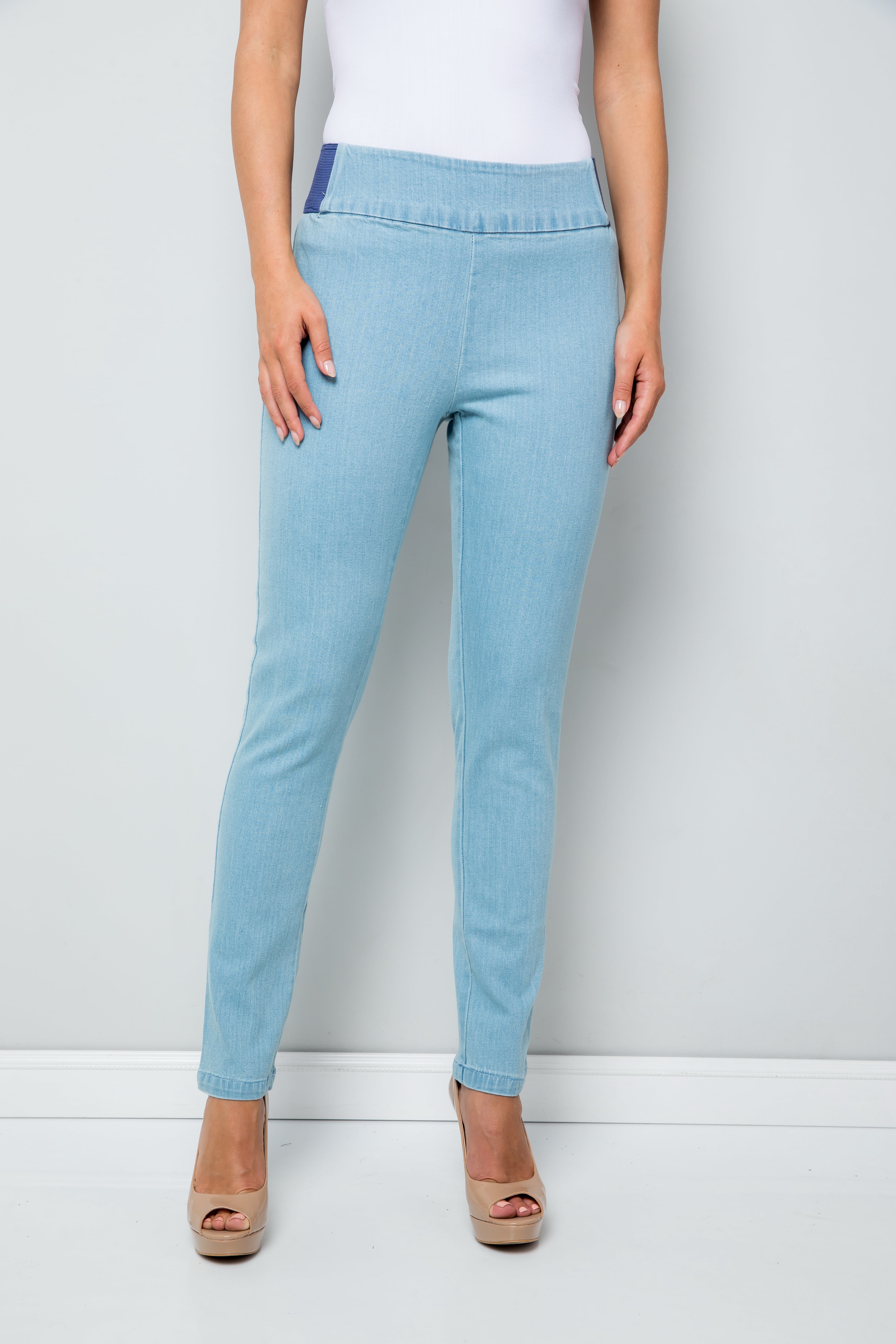 Side Elastic Pull On Jeans 
