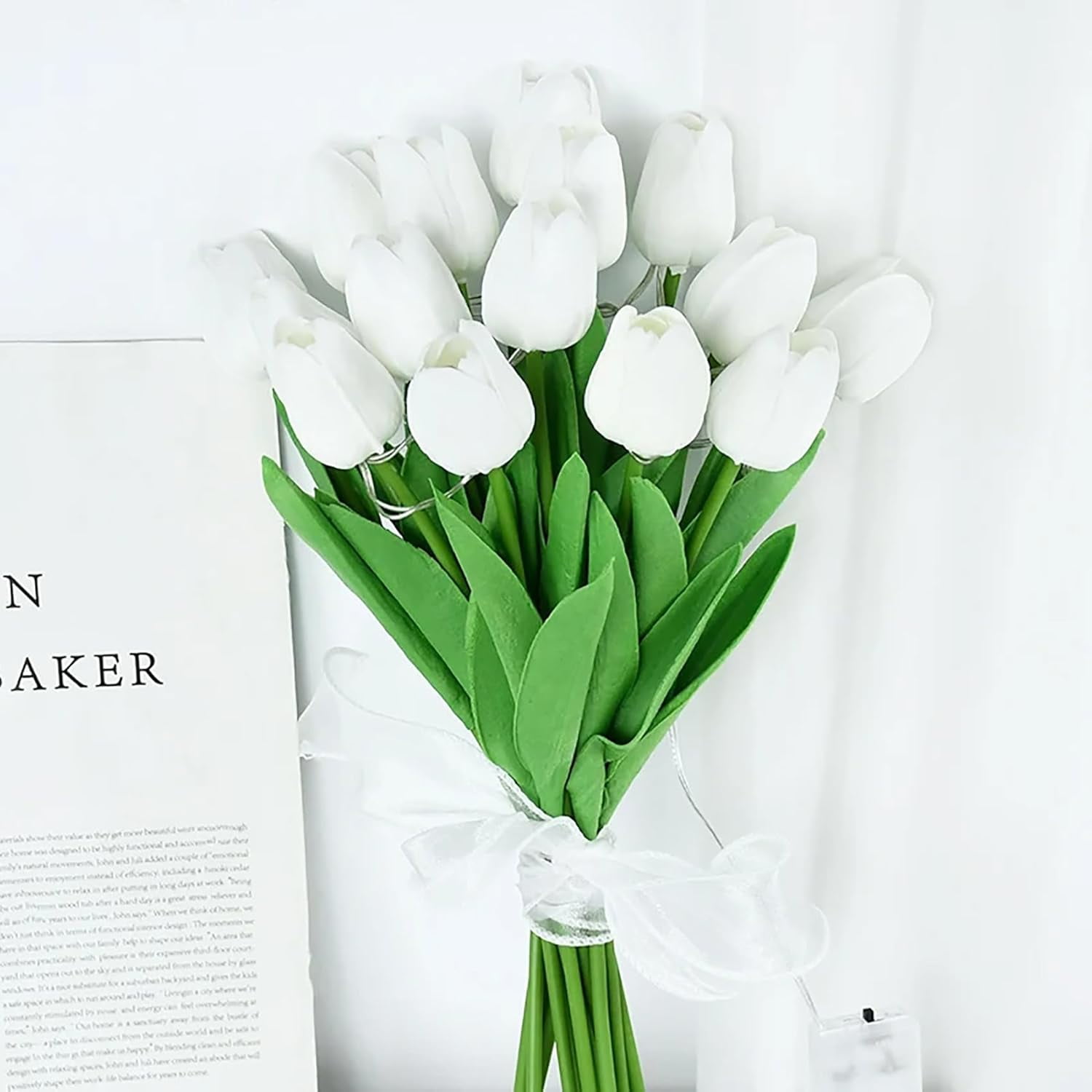 Artificial Tulip Flowers LED Lights Fake Tulips Bouquet Battery Powered Real Touch Led Night Light for Home Office Table Centerpiece Wedding
