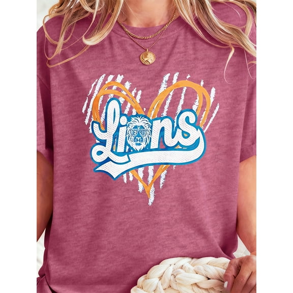 Woman Football T-Shirt Game Day Shirt Football Team Fans Pullover Shirt Heart Graphic Short Sleeve Top